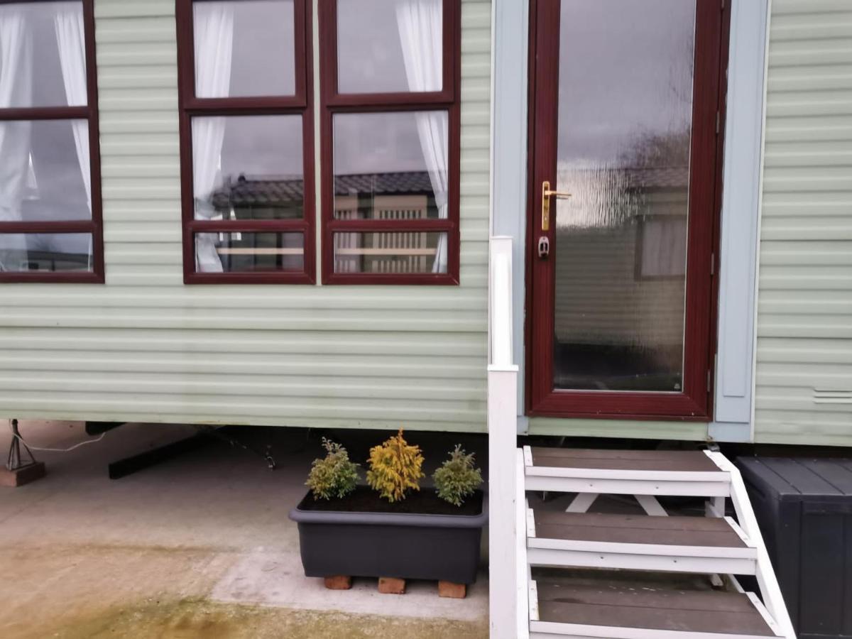 Lovely Static Holiday Caravan Near Whithorn Extérieur photo
