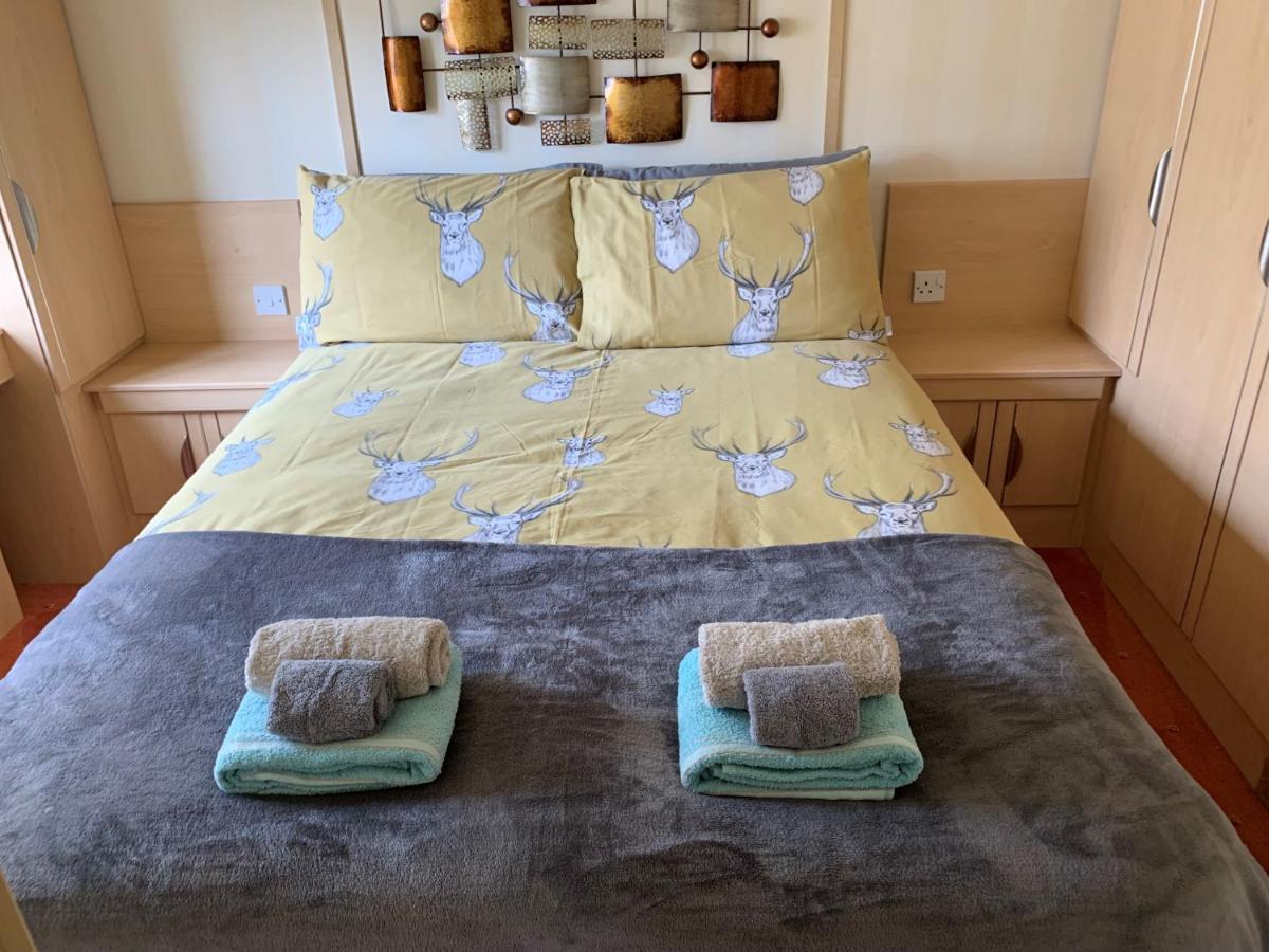Lovely Static Holiday Caravan Near Whithorn Extérieur photo