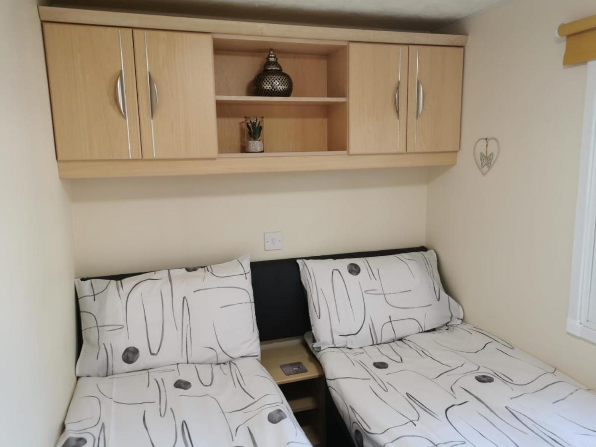 Lovely Static Holiday Caravan Near Whithorn Extérieur photo